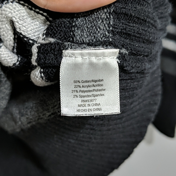 St. Johns bay V neck button striped sweater - Picture 2 of 2